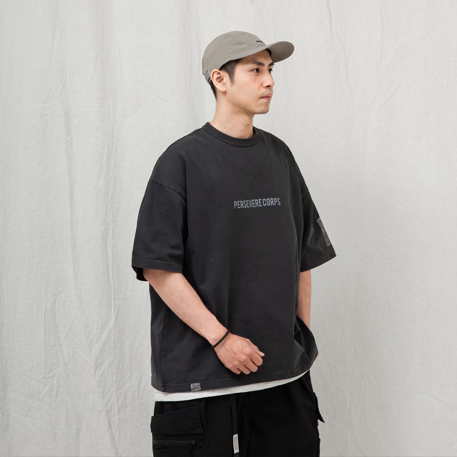 【ラスト1点 XL 】pigment-dyed catchword t-shirt / ウォッシュドブラック