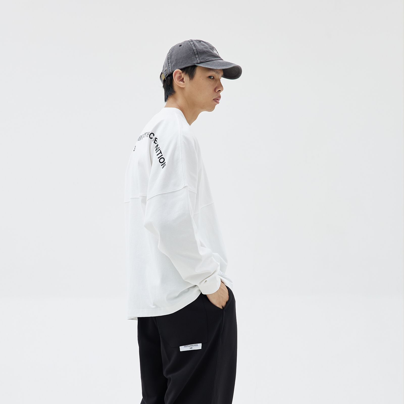 【ラスト1点 M 】Slogan printing lap / ホワイト