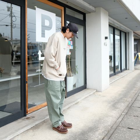 淡い色味で