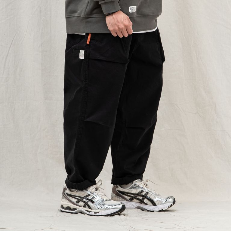 171cm 60kg : 着用サイズ M