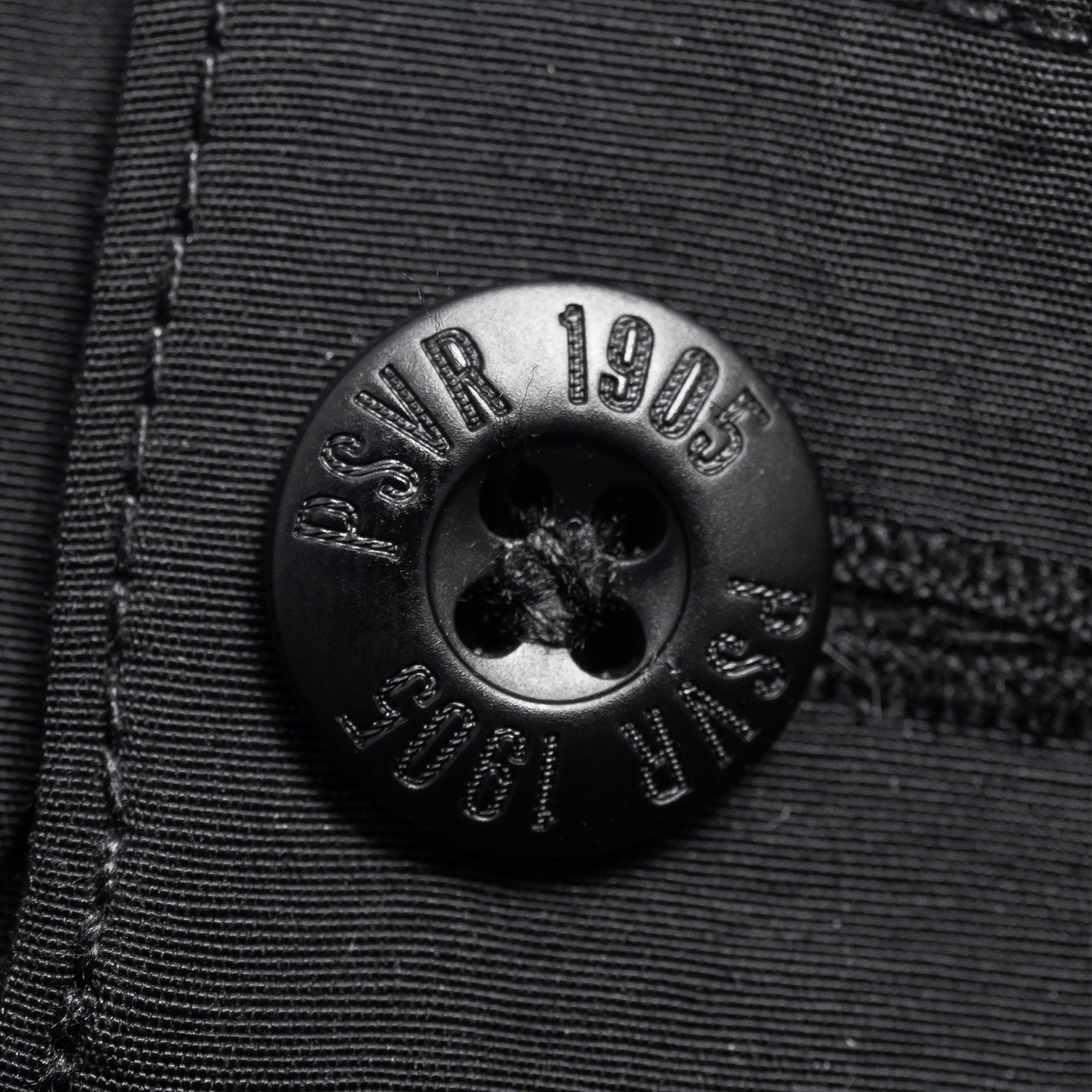 【ラスト1点 XL】water-repellent multi-pocket cargo pants / ブラック