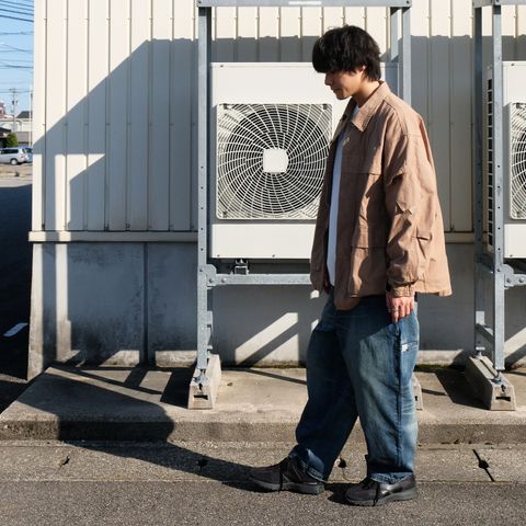 秋らしい配色でストリートな気分にアメカジスタイルを楽しむ