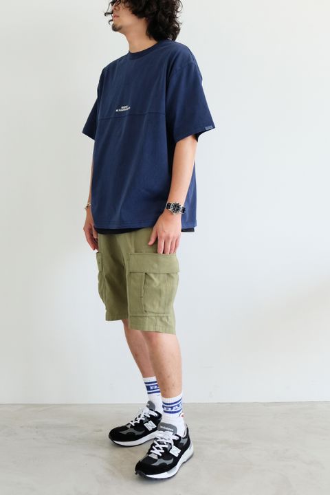 配色で楽しむ夏の定番スタイル