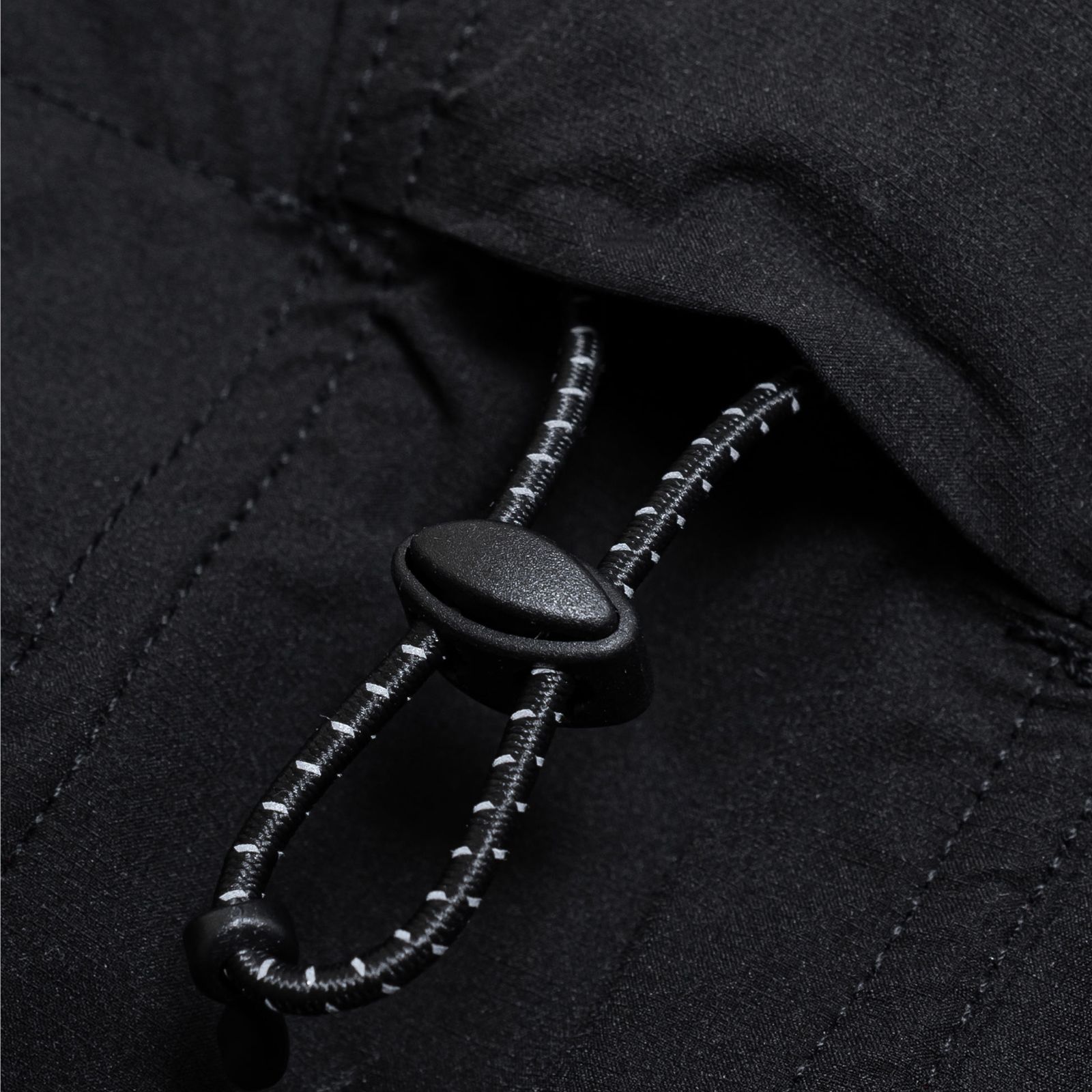 multi-season functional jacket / ブラック