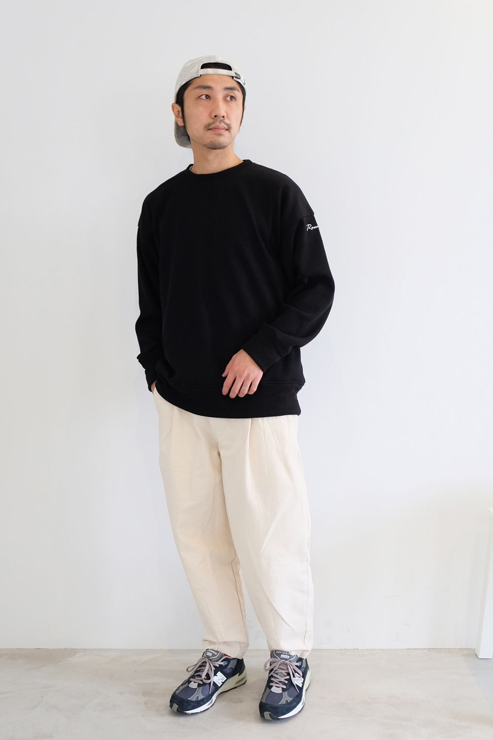 シンプルにまとめたリラックスシルエットの着こなし 1684 Filo