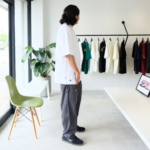 ほんのりキレイさも意識したTシャツスタイル