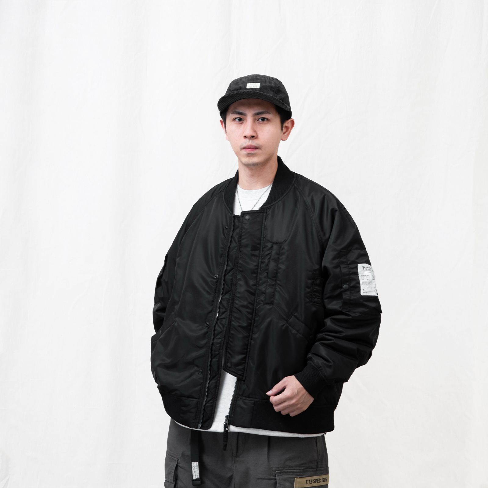 【ラスト1点 L 】water-repellent padded ma-1 jacket/ ブラック