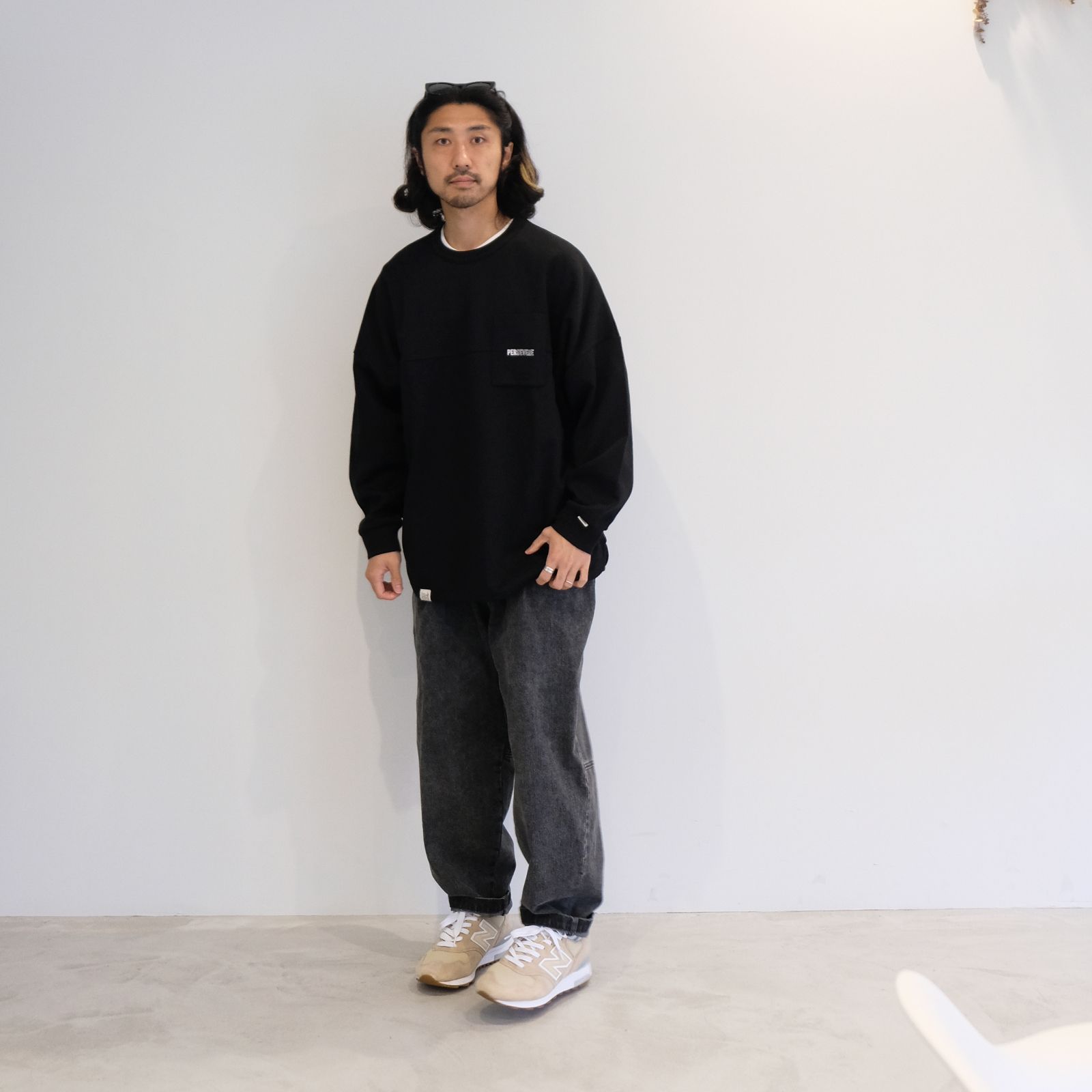 ブラックでグラデーションを効かせたストリートカジュアルコーデ
