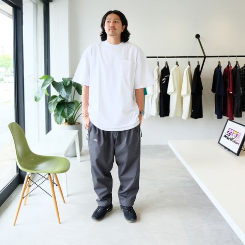 ほんのりキレイさも意識したTシャツスタイル