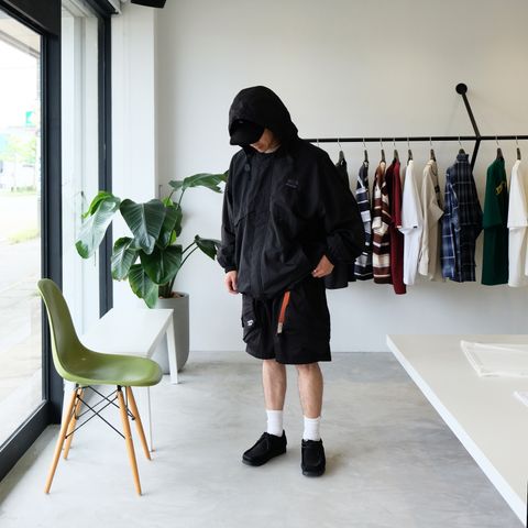 初秋をイメージした真っ黒コーデ