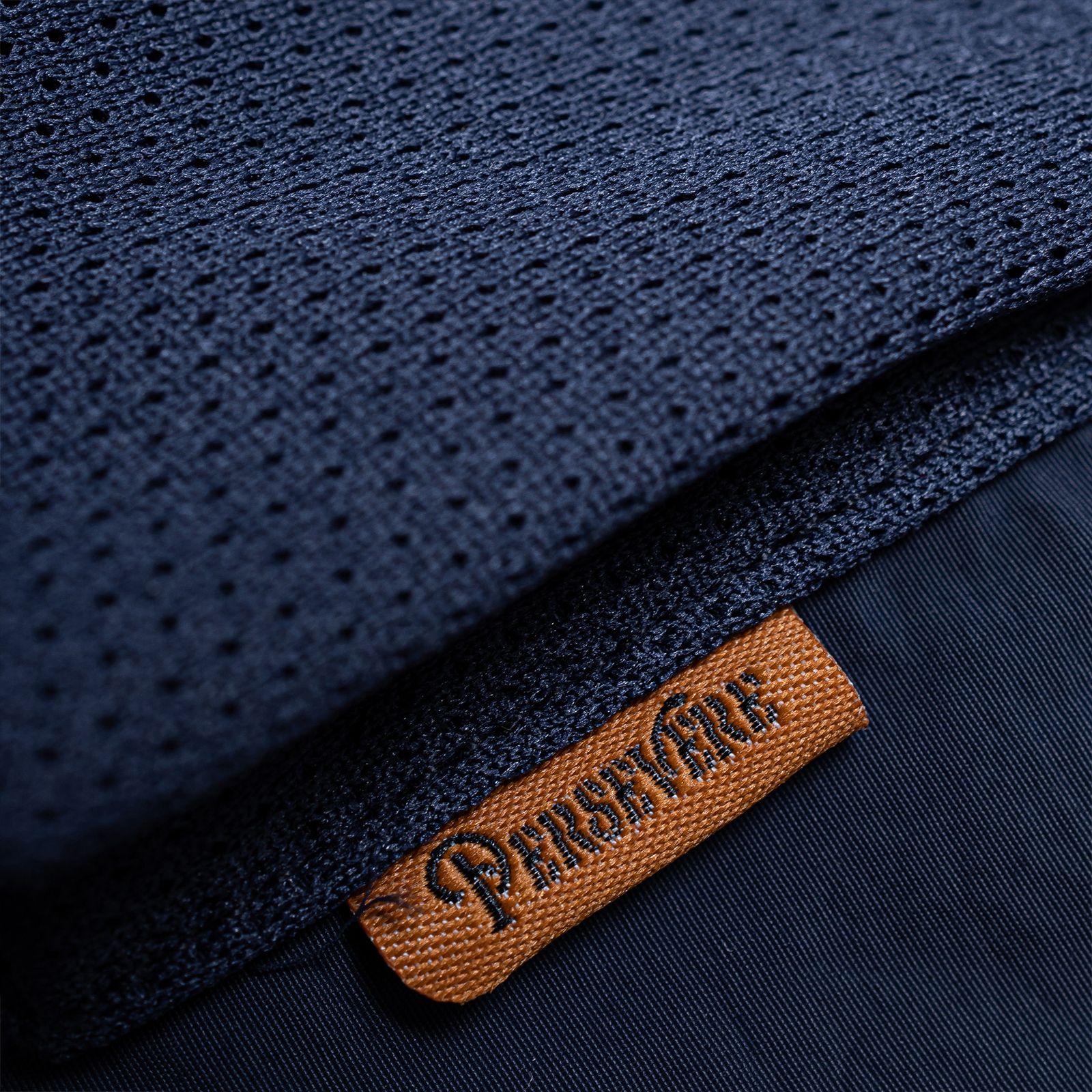 【ラスト1点 XL 】water-repellent nylon cargo shorts / ダークブルー