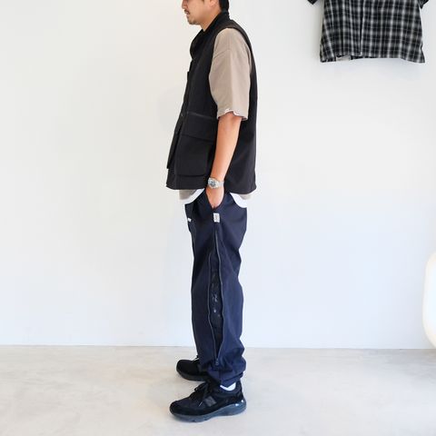 ミリタリーとスポーティーなエッセンスをストリートに