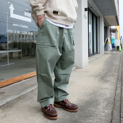淡い色味で
