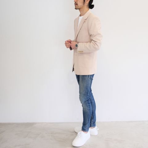 キッチリしつつも軽やかに着こなすスタイリッシュなジャケパンスタイル