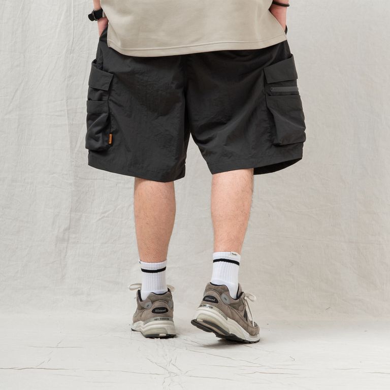 180cm 80kg : 着用サイズ XL