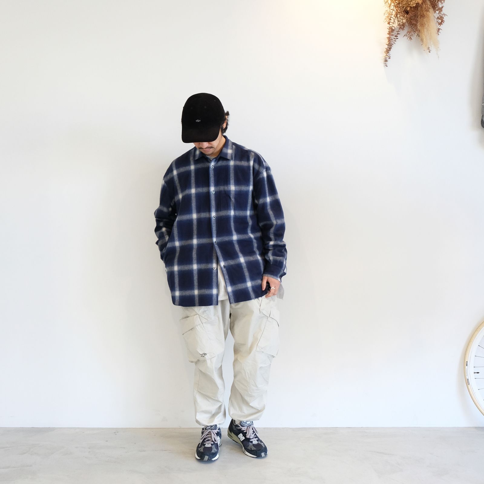 【2023.12.12(tue) 】ナチュラルカラーをメインにブルーでアクセント