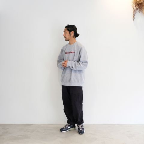 リベレイダースのアイテムでまとめたストリートカジュアルコーデ