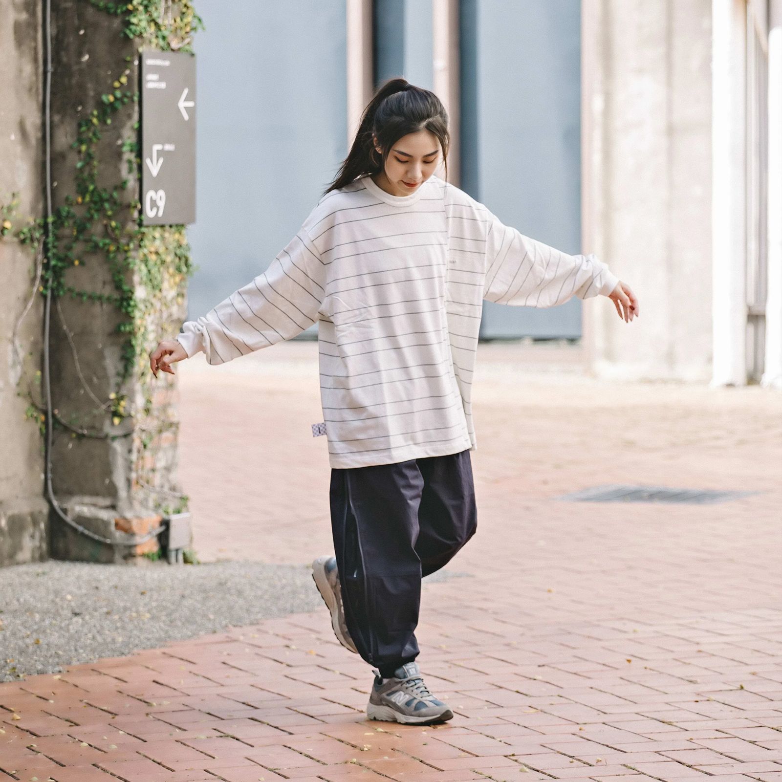 【ラスト1点 M】zipper trousers / ネイビー