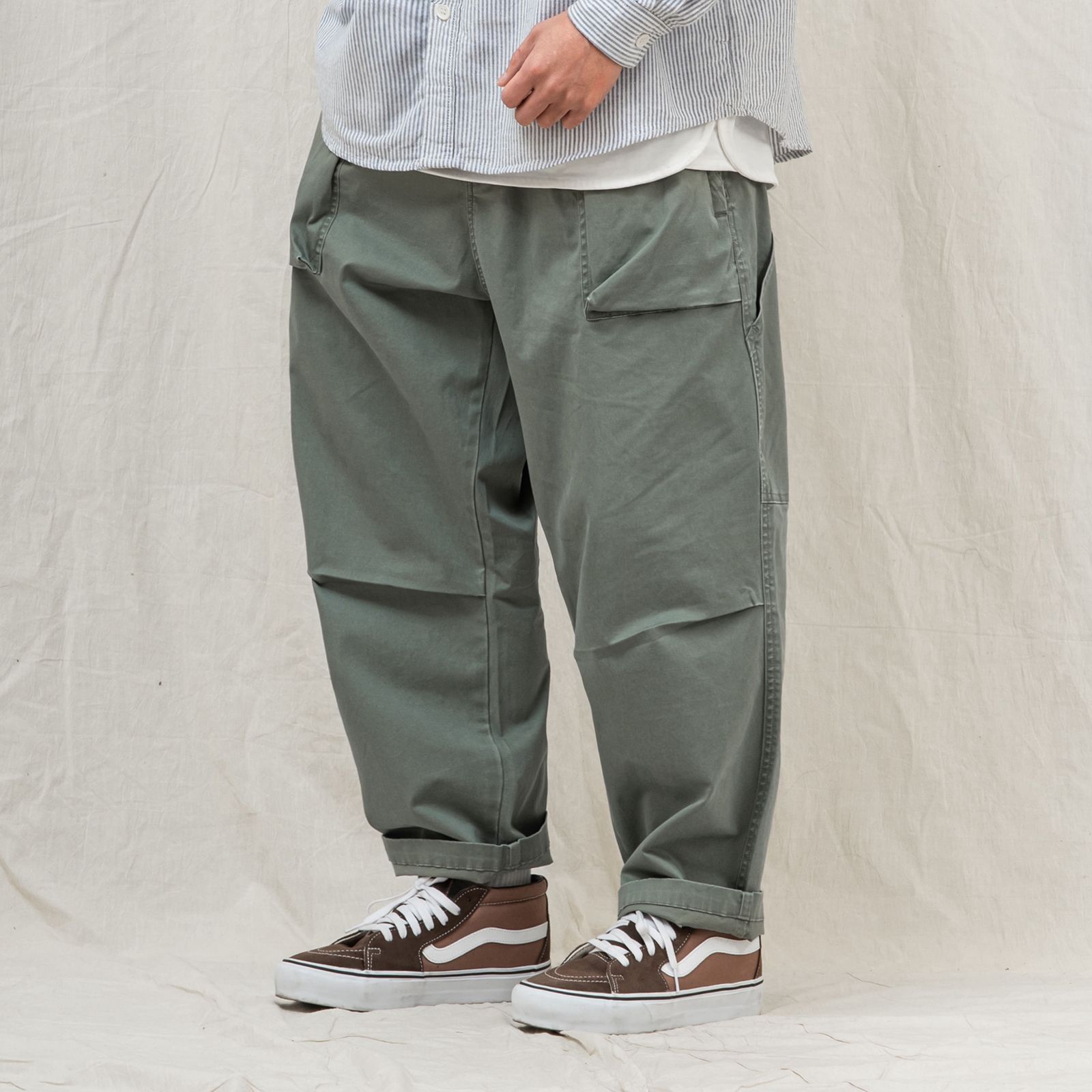 【ラスト1点 XL】heavy enzume washed tapered pants / グリーングレー