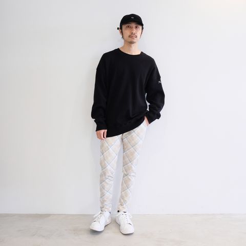 パンツの柄を活かした楽チンスタイル