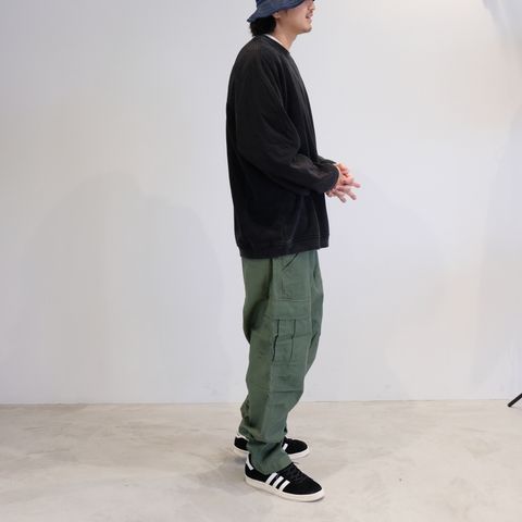 シンプルだけどリベレイダースらしさをしっかりと表現したトレーナースタイル