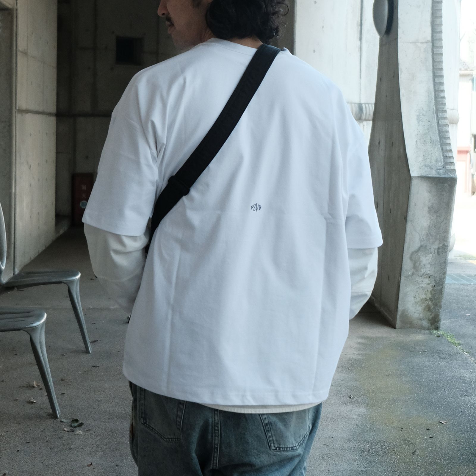 春はTシャツ重ね着がしたくなる季節