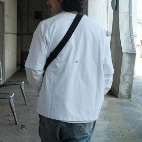 春はTシャツ重ね着がしたくなる季節