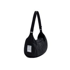 【ラスト1点】water-repellent padded crossbody bag / ブラック