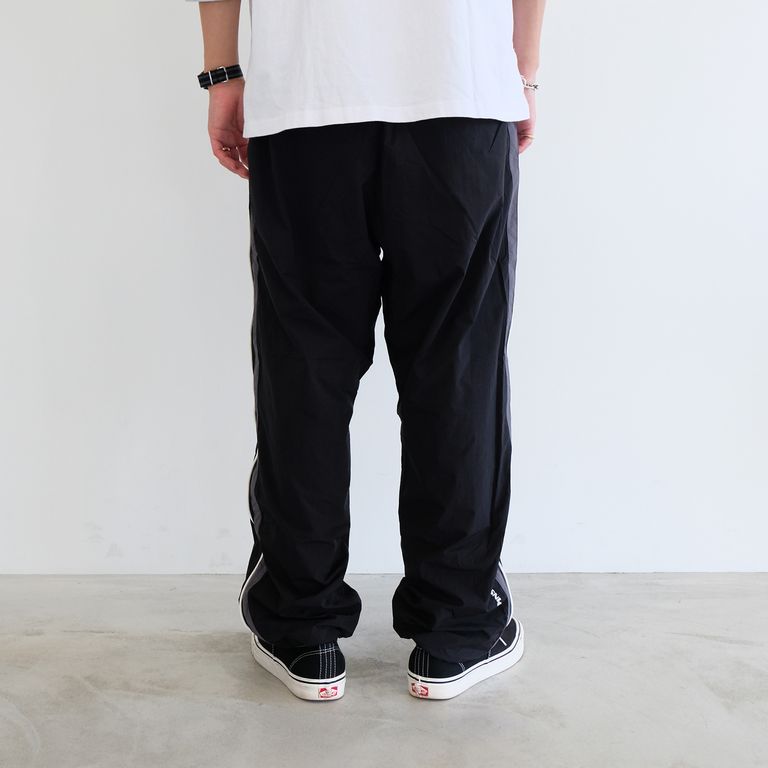 179cm 70kg : 着用サイズ L