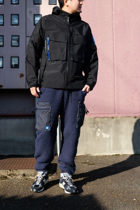 秋の行楽シーンにもオススメ!アウトドア好きアクティブ上司は軽やかに秋スタイルを楽しむ!!