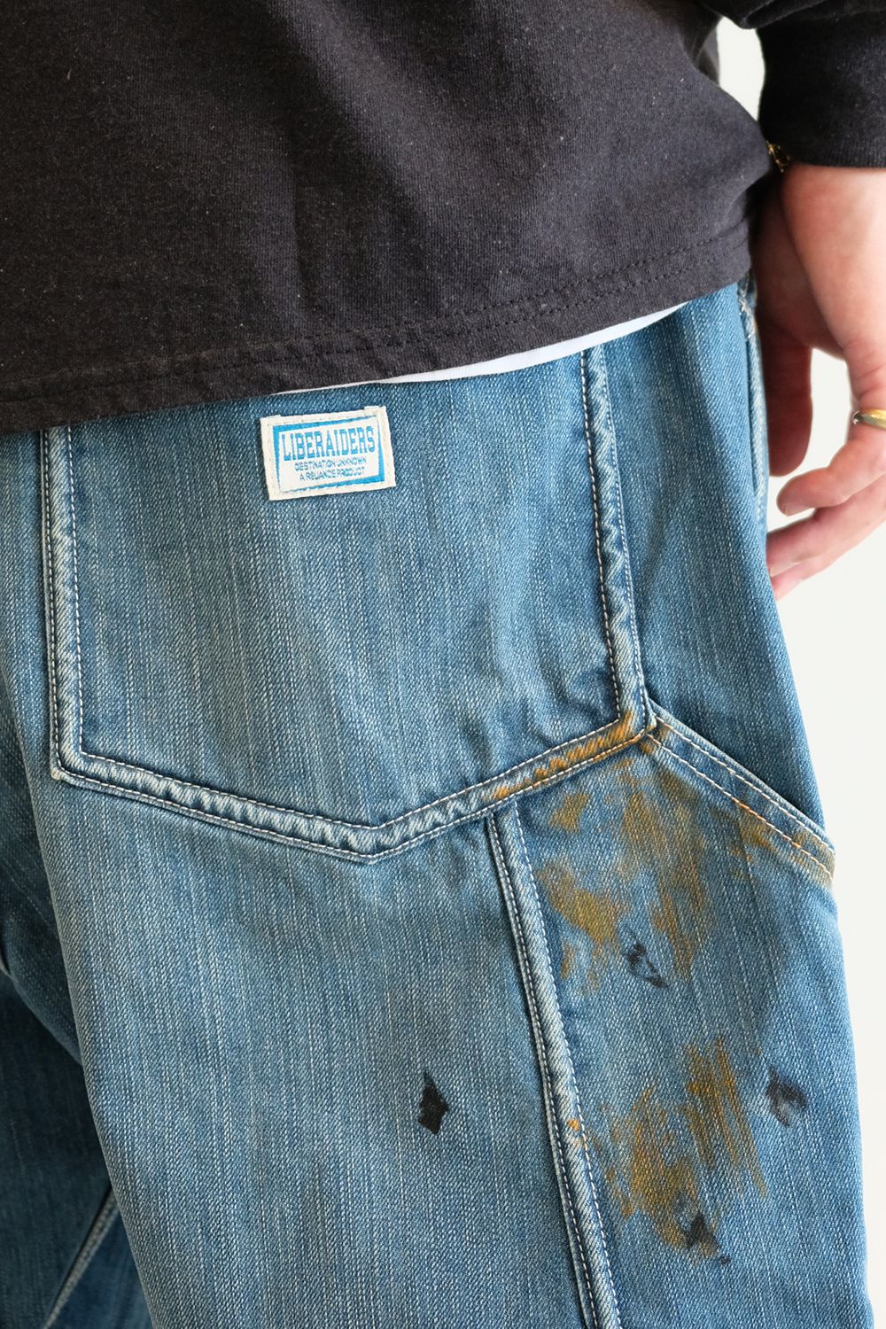 ロンTEE +デニムスタイルをシルエットで差別化