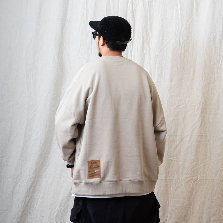 180cm 80kg : 着用サイズ XL