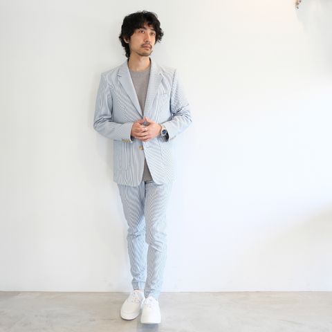 清涼感を感じさせ夏のオトナなセットアップスタイル