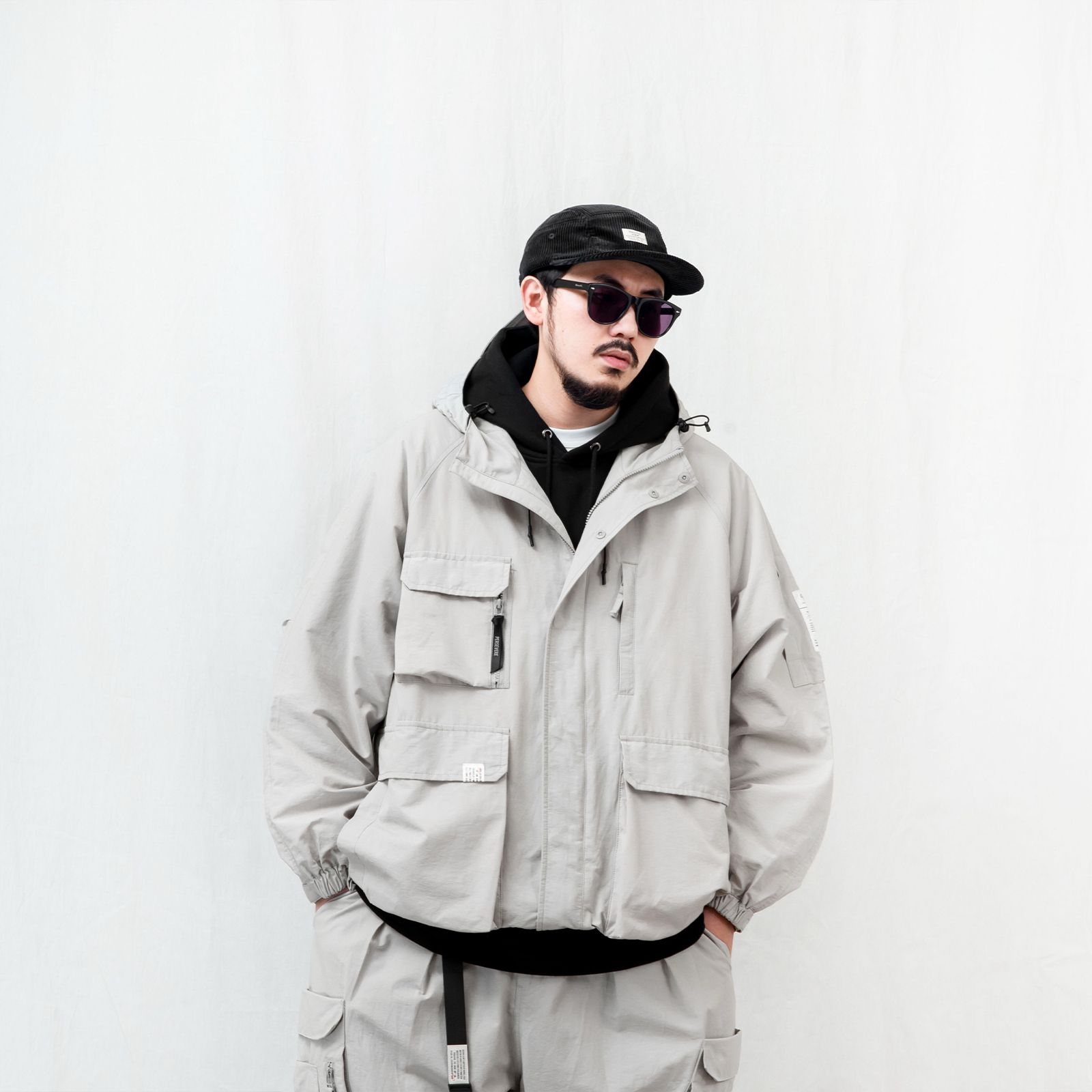 【ラスト1点 L 】water-repellent multi-pocket utility jacket / オフホワイト