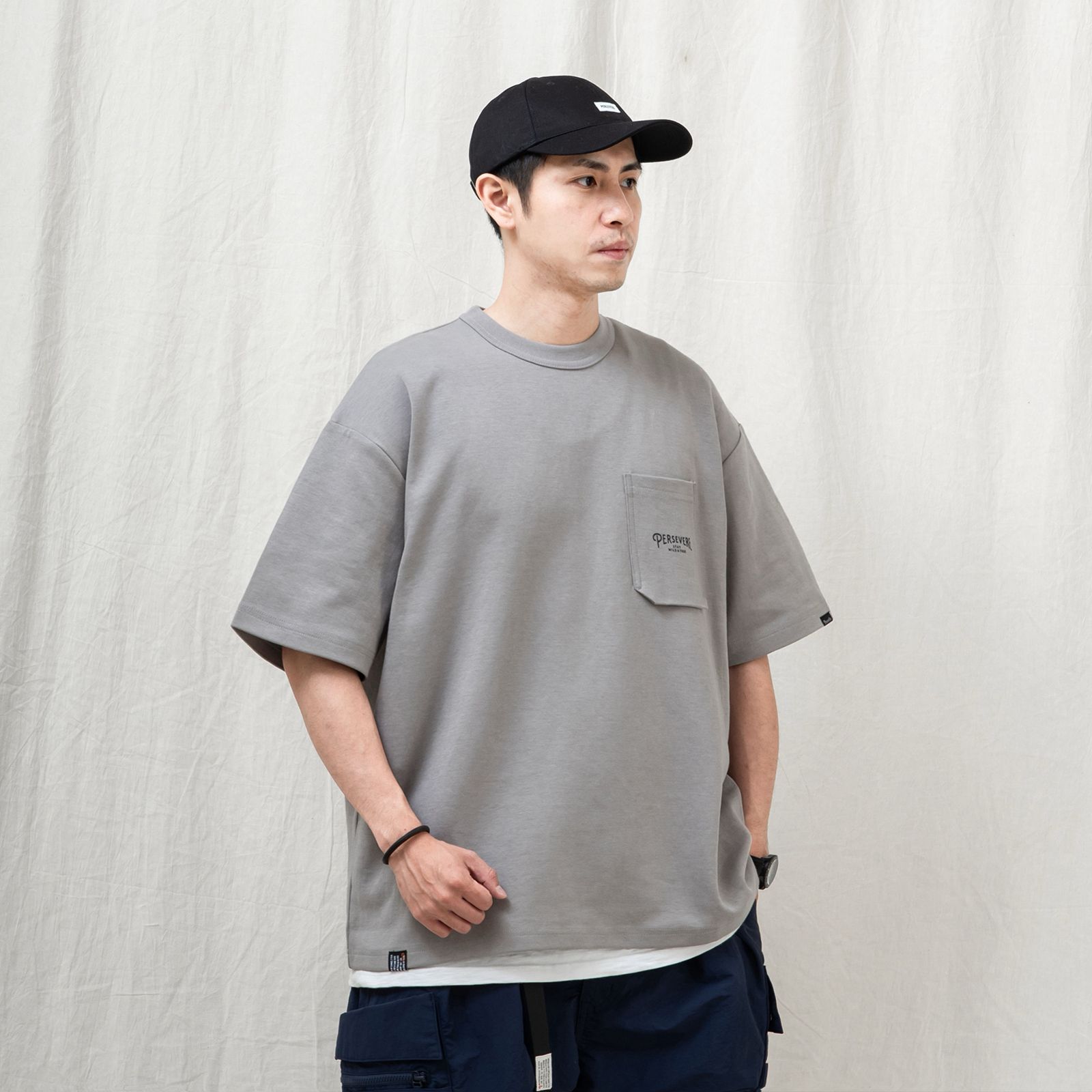【ラスト1点 M 】hexagonal pocket classic t-shirt / ライトグレー