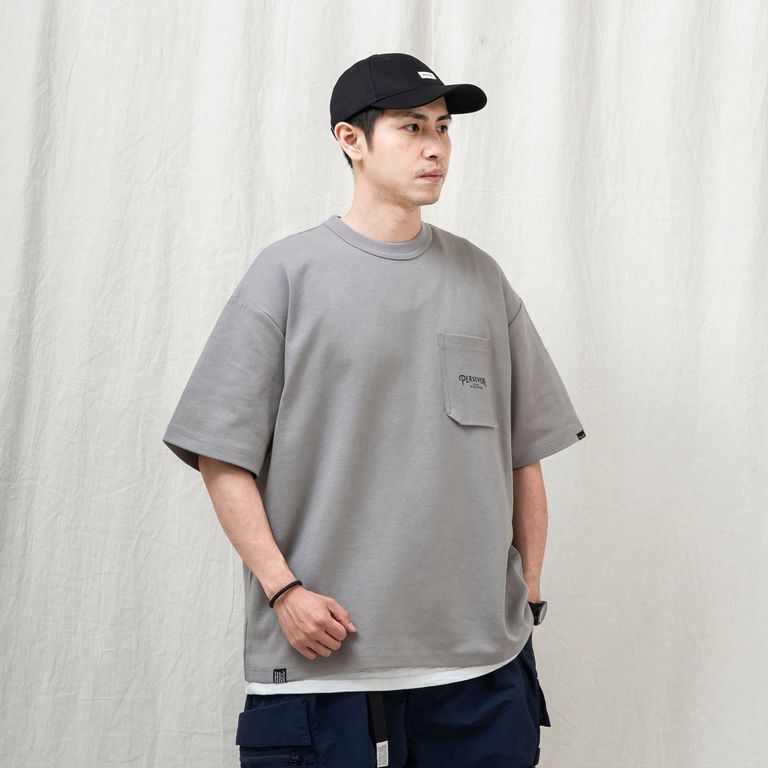 171cm 60kg : 着用サイズ M