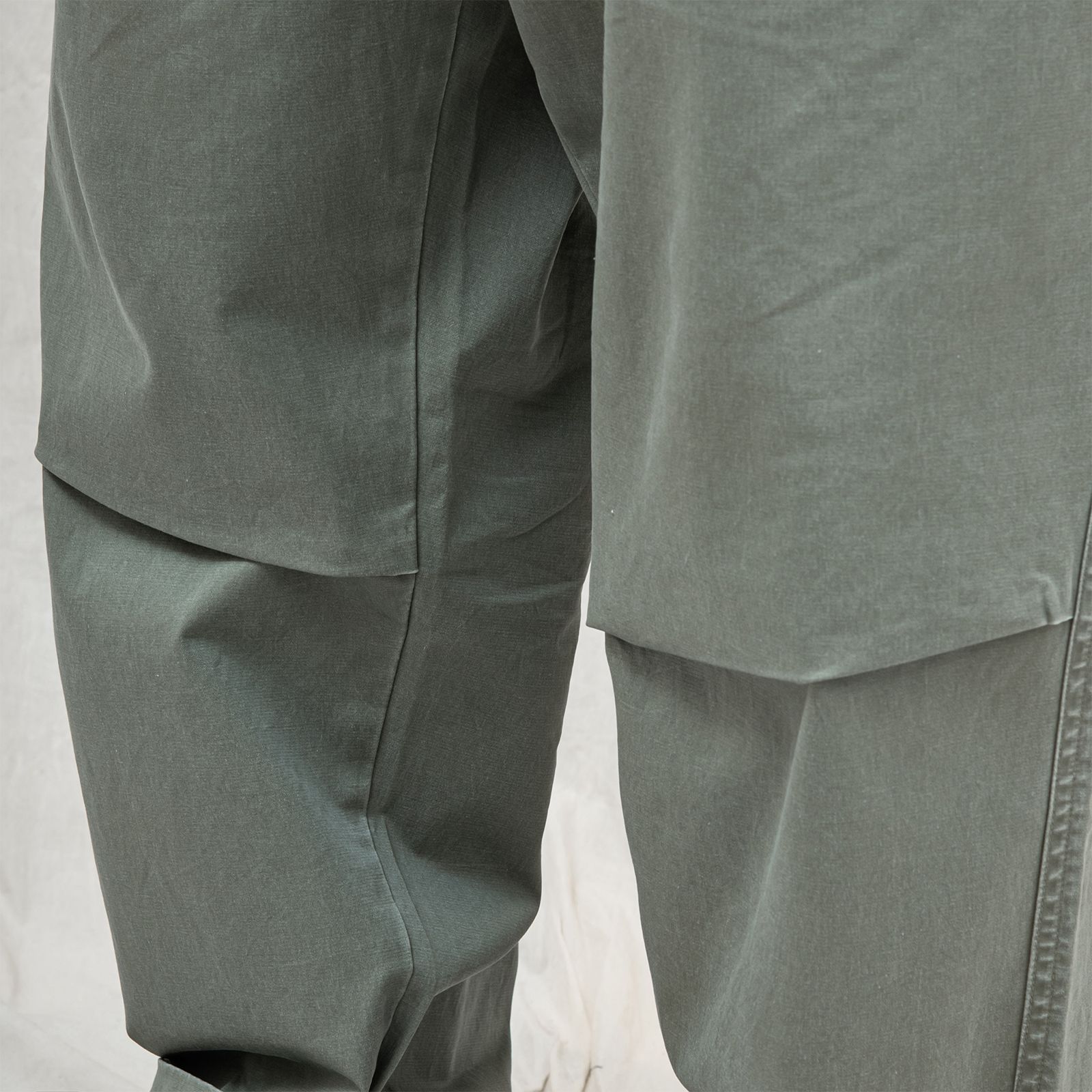 【ラスト1点 XL】heavy enzume washed tapered pants / グリーングレー
