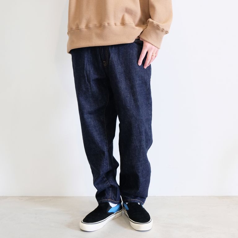 179cm 70kg : 着用サイズ 32