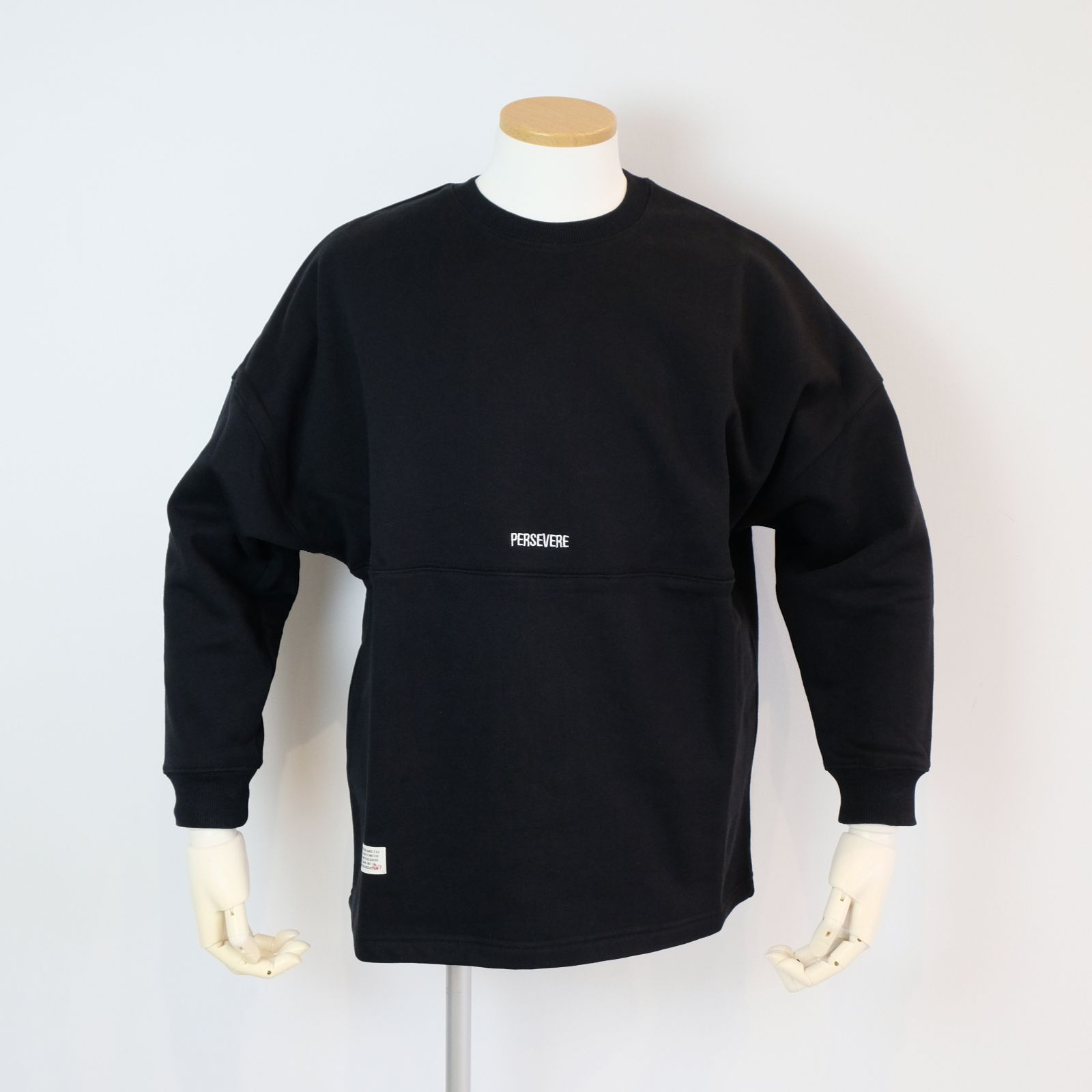 [ラスト1点 M] フロントロゴ ドロップショルダー クルーネックスエットシャツ / morse code classic sweatshirt / ブラック