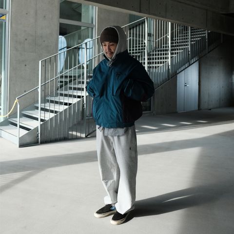 レトロな雰囲気のトラックジャケットをメインに