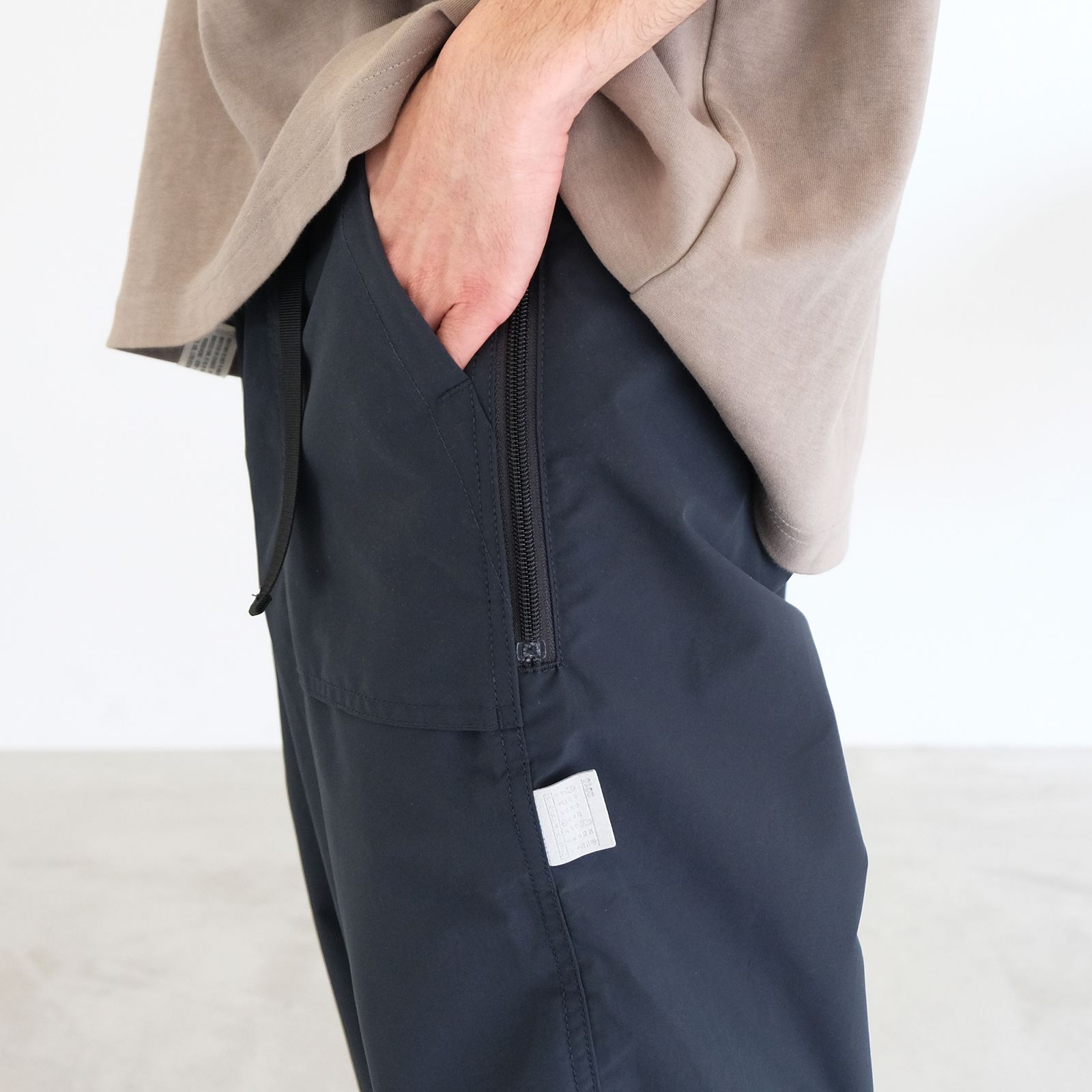 PIN SKTBS - belt pants / ダークグレー | Filo