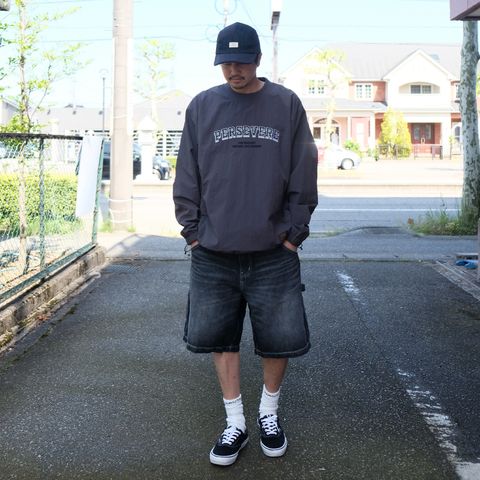 デニムショーツを男らしくも都会的に着こなすPersevereスタイル