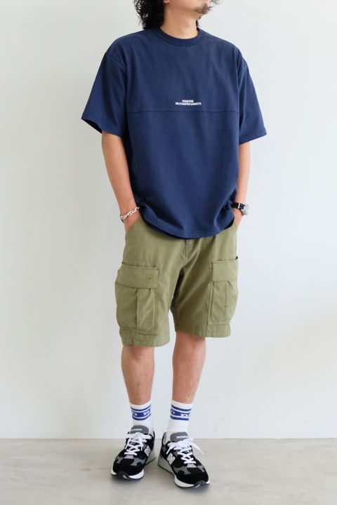 配色で楽しむ夏の定番スタイル