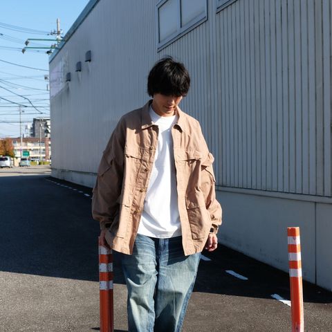秋らしい配色でストリートな気分にアメカジスタイルを楽しむ