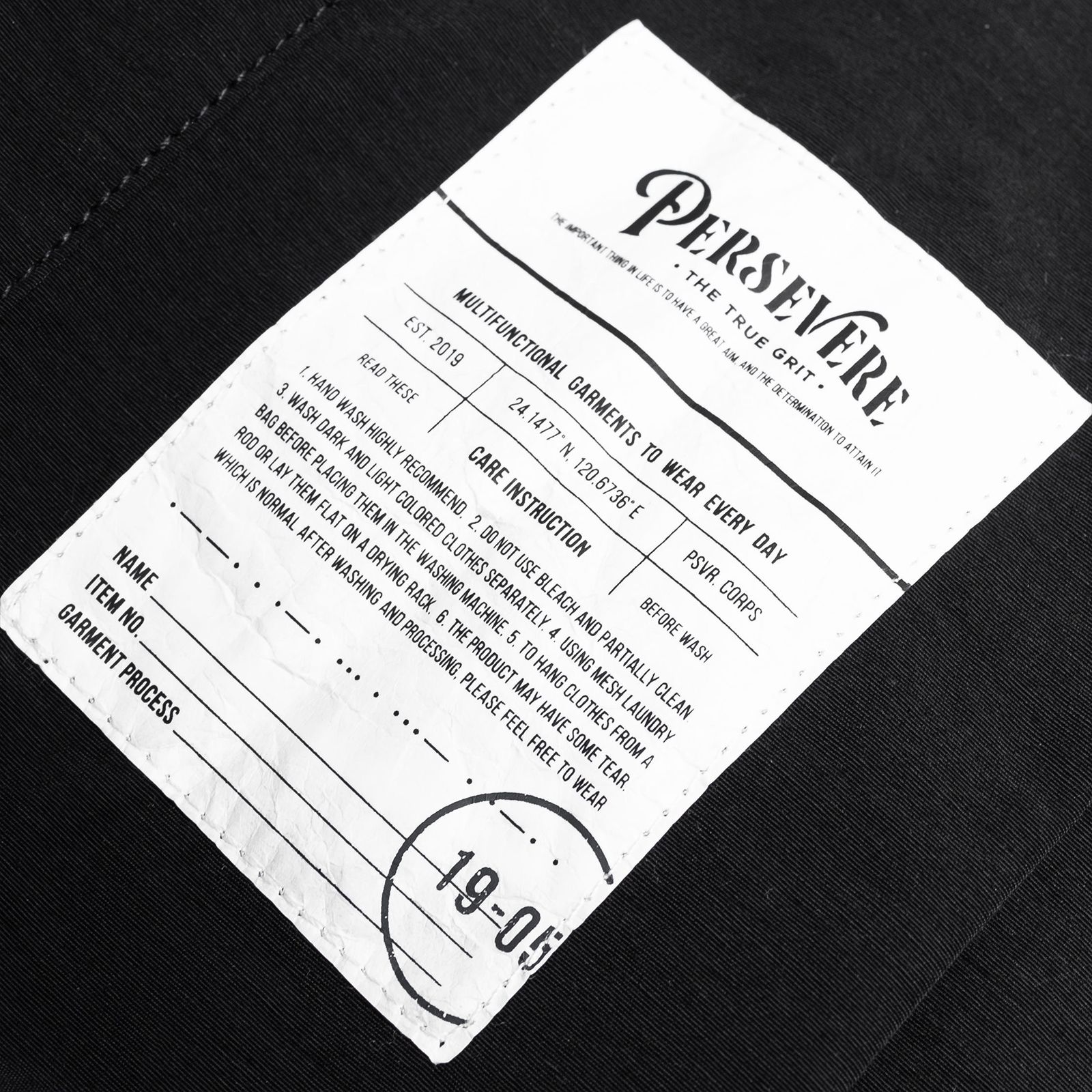 【ラスト1点 XL 】water-repellent multi-pocket utility jacket / ブラック