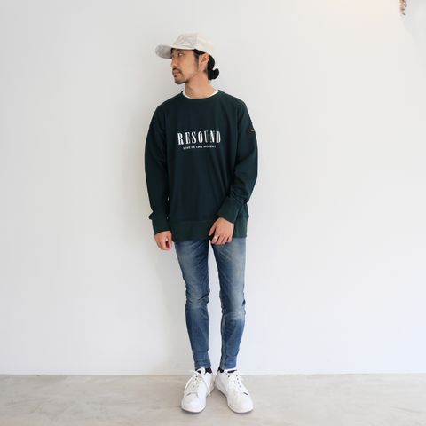 深みのあるグリーンカラーが落ち着きと品の良さを感じさせる大人な色味