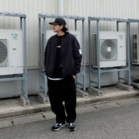 雰囲気抜群なオールブラックコーデ
