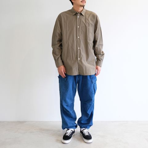 シャツが丁度良い今の時期にピッタリなスタイル
