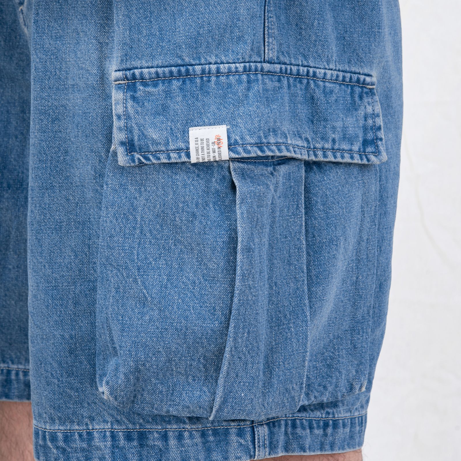 washed double cargo shorts / ウォッシュドデニムブルー