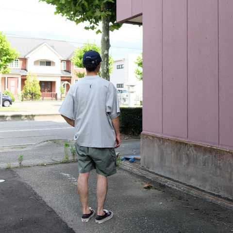 ジメジメした時期には機能素材を使用したTシャツで不快感を軽減